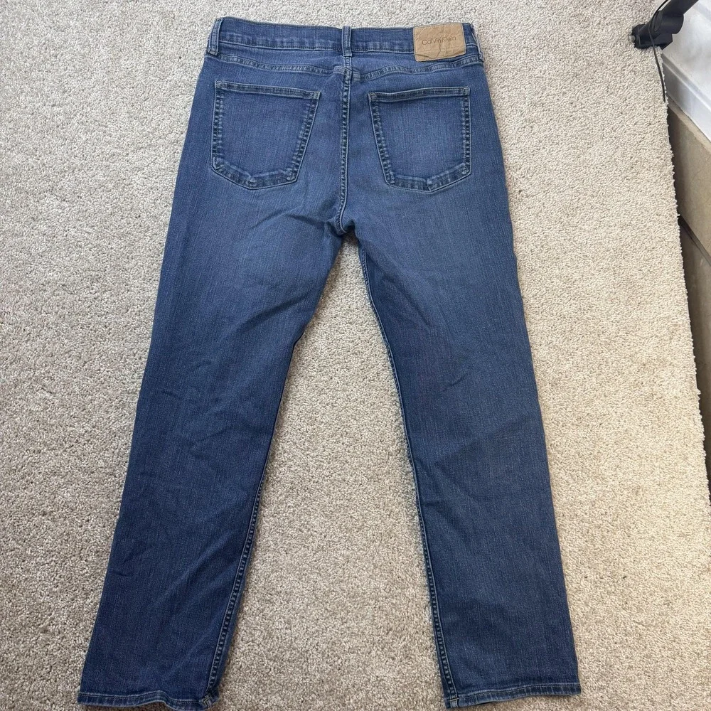 Calvin Klein Jeans Mens 33x28 Medium Wash Blue Denim Regular Straight Stretch